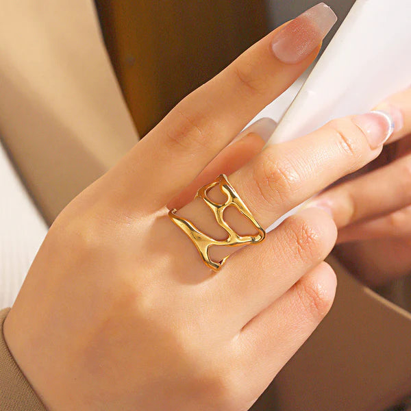 Contemporary Adjustable Finger Ring