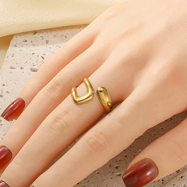 Contemporary Adjustable Finger Ring