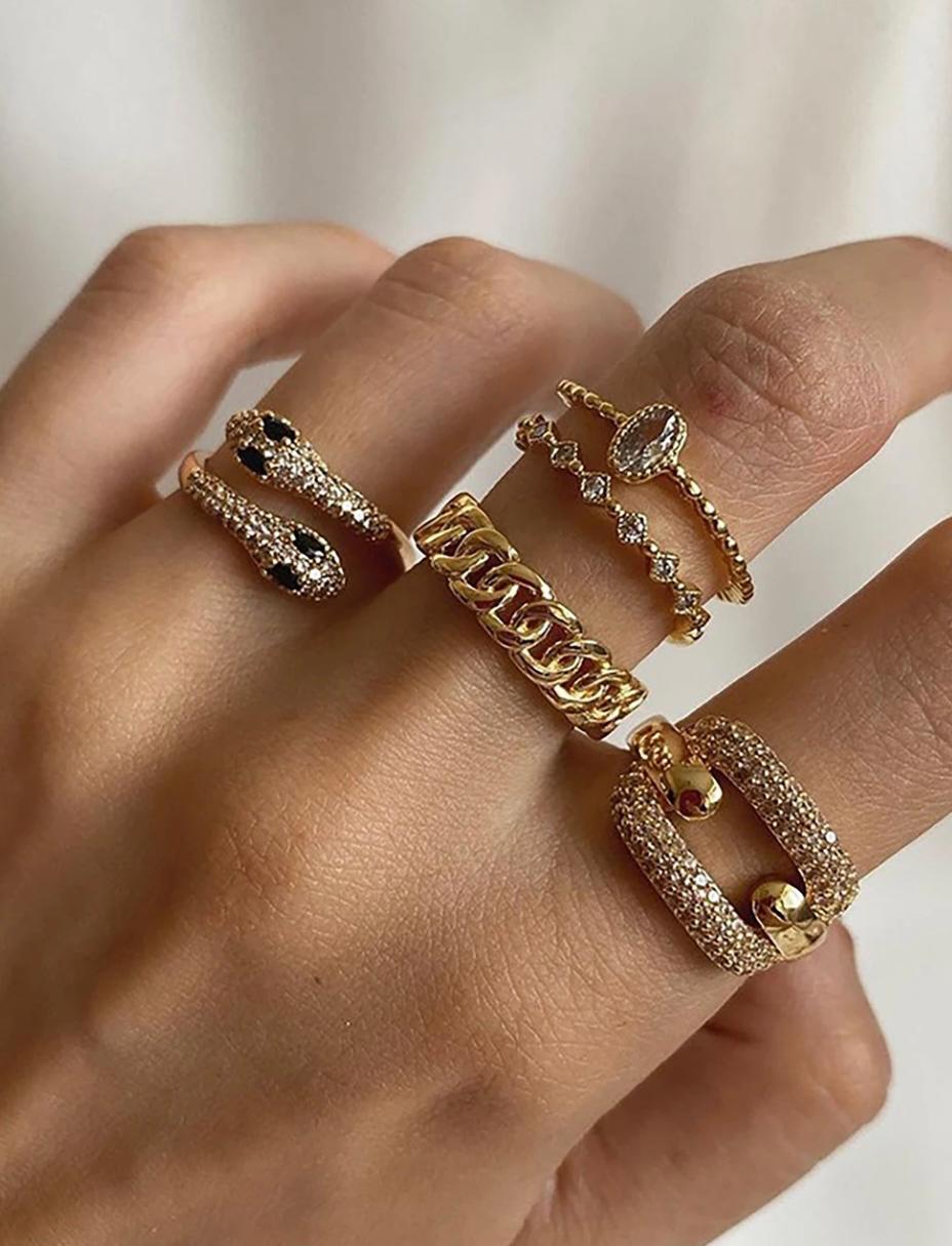 Rhinestone ring set of 4