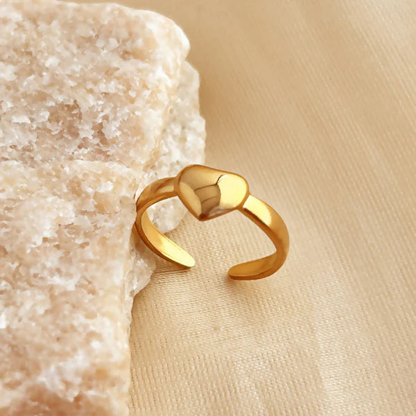 Heart Themed Adjustable Finger Ring