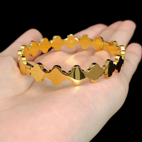 Clover themed bracelet