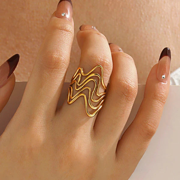 Wave Style Ring
