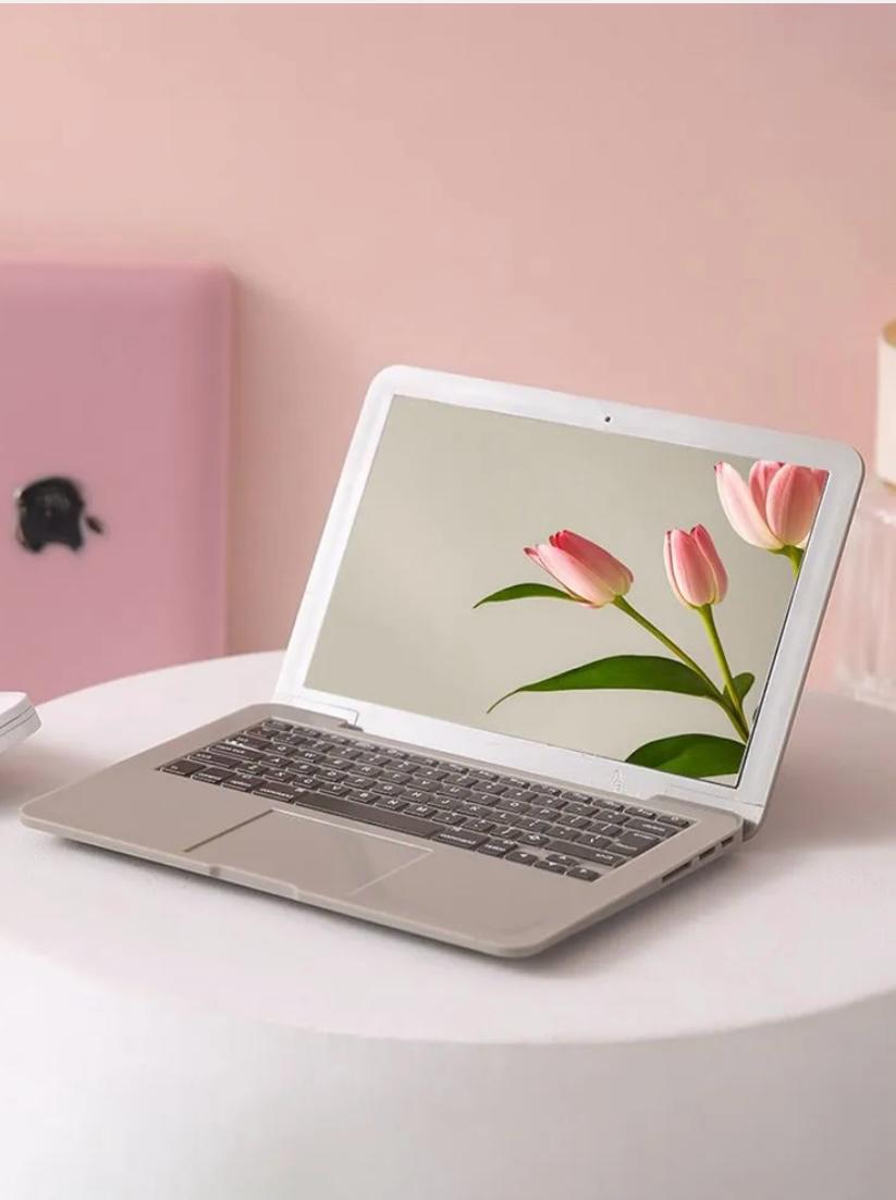Compact Macbook Mirror