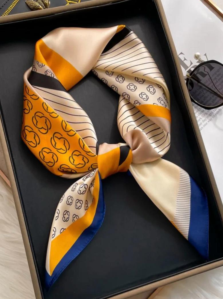 Patchwork Geometric Design Scarf