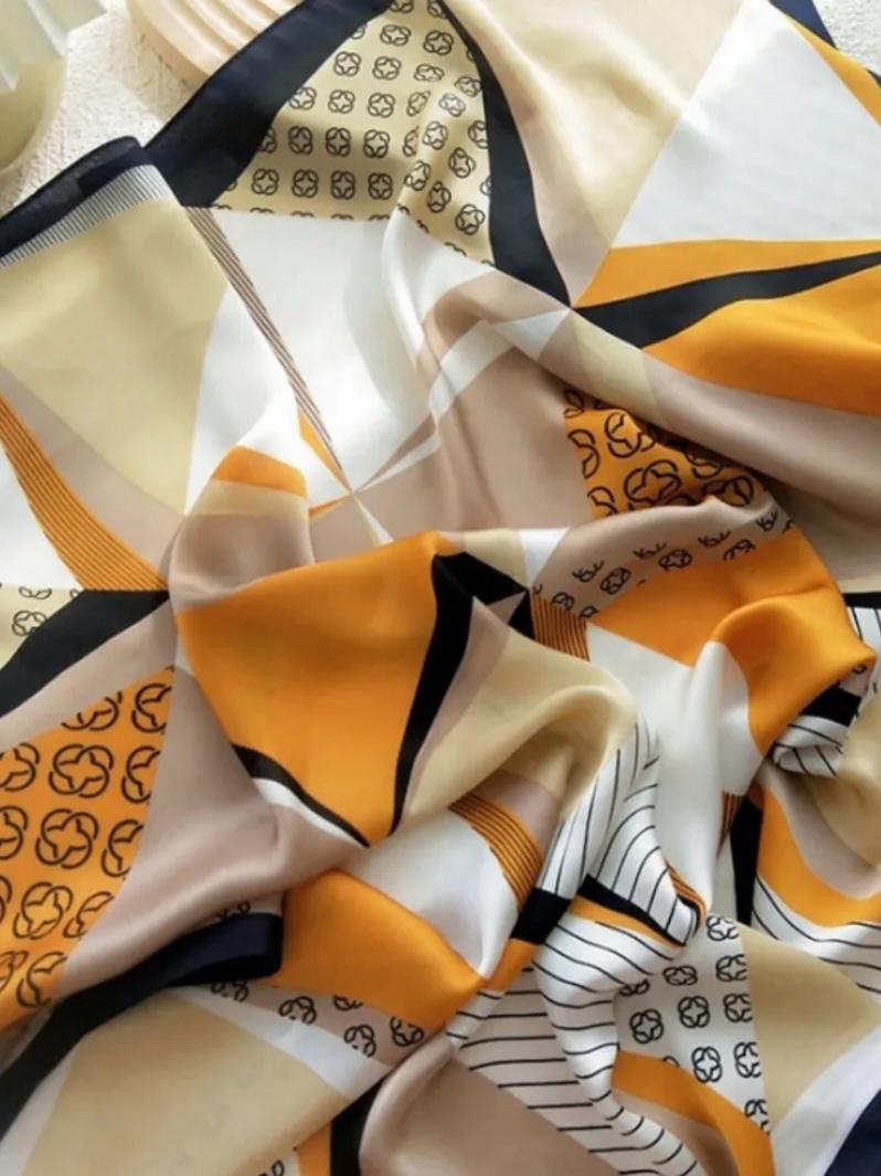 Patchwork Geometric Design Scarf