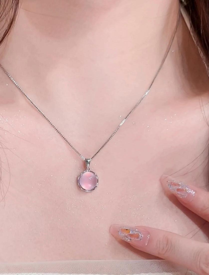 Moonstone Silver Pendant