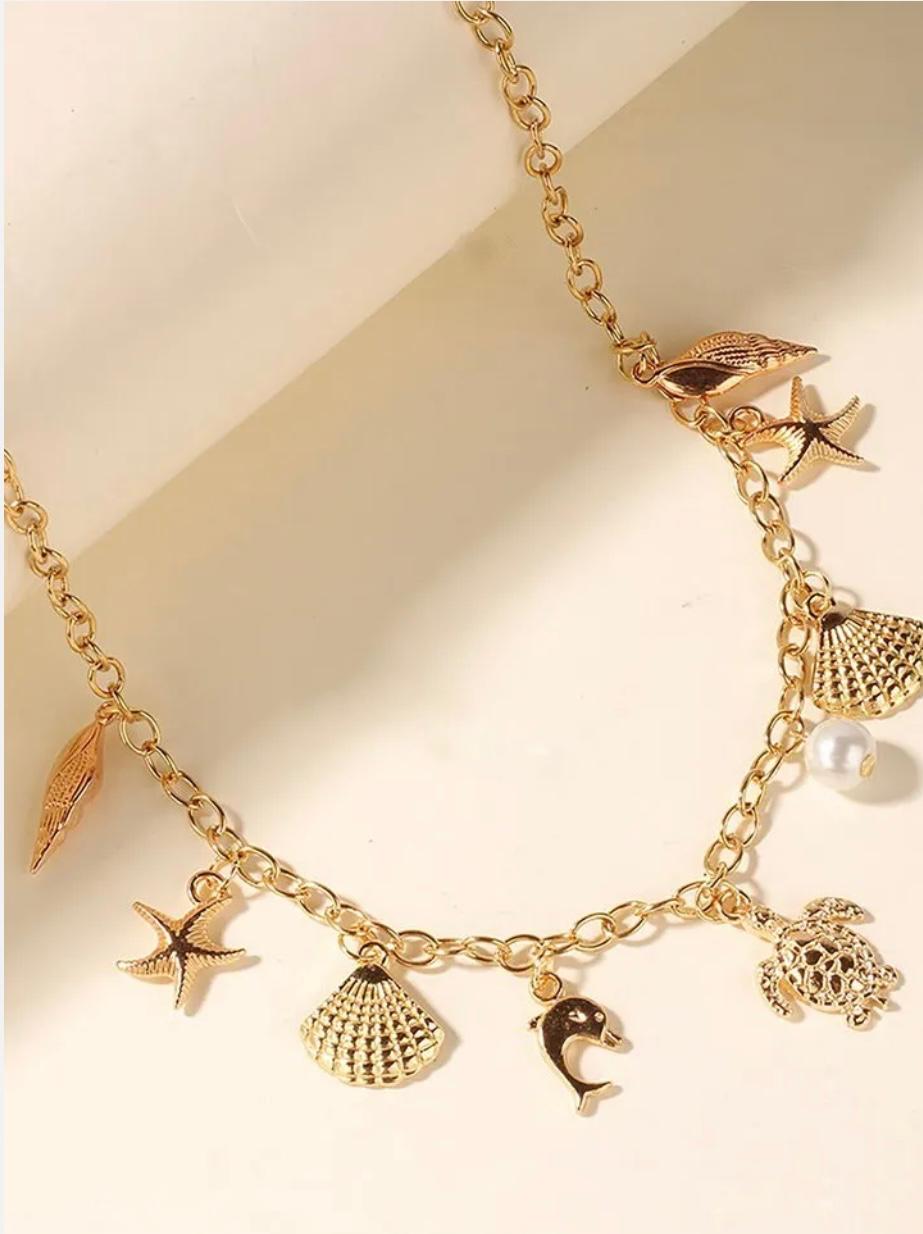 Golden beach-themed Necklace
