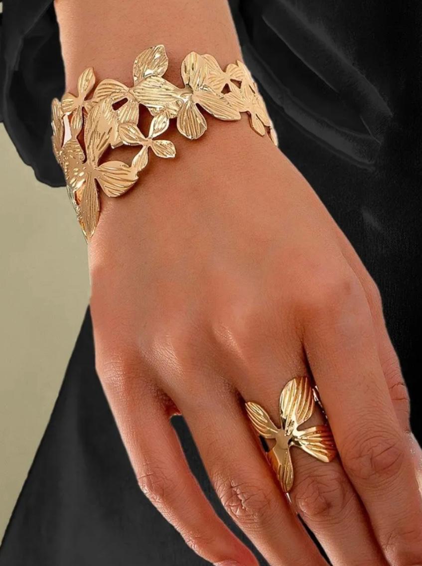 Exquisite Flower Bracelet and Ring set