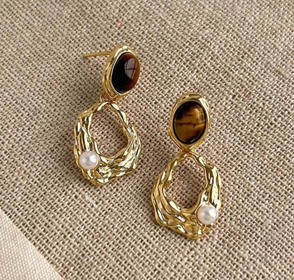 Geometric Artificial Earrings