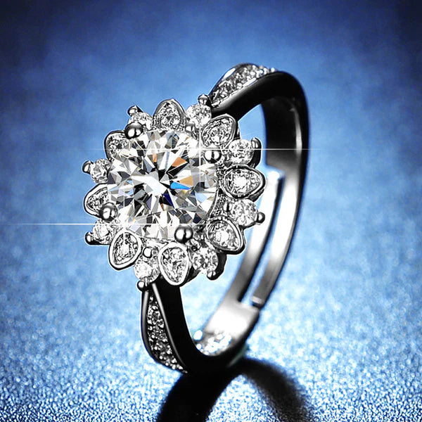 Floral Solitaire Finger Ring