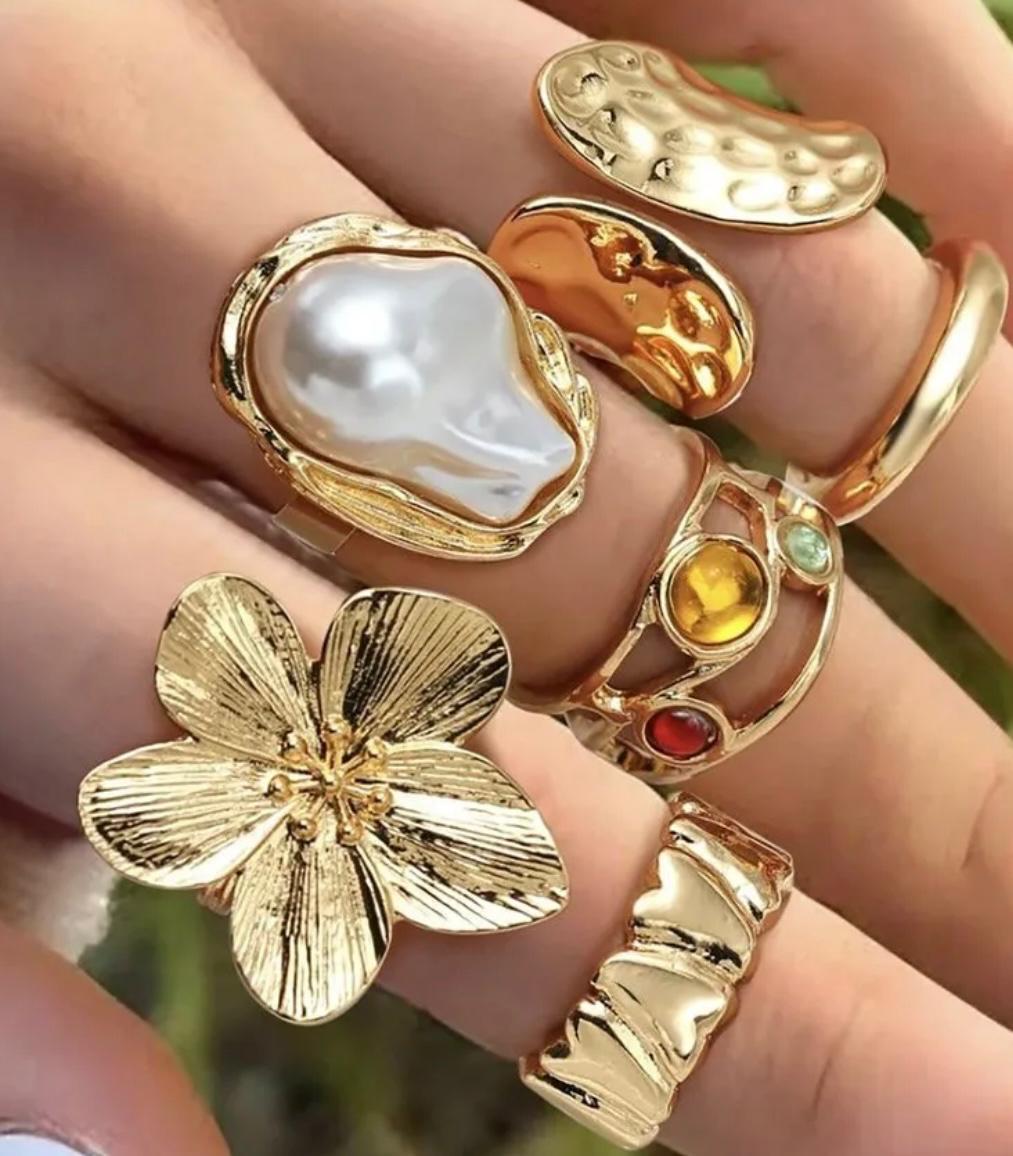 Set of 6 Golden Statement Rings