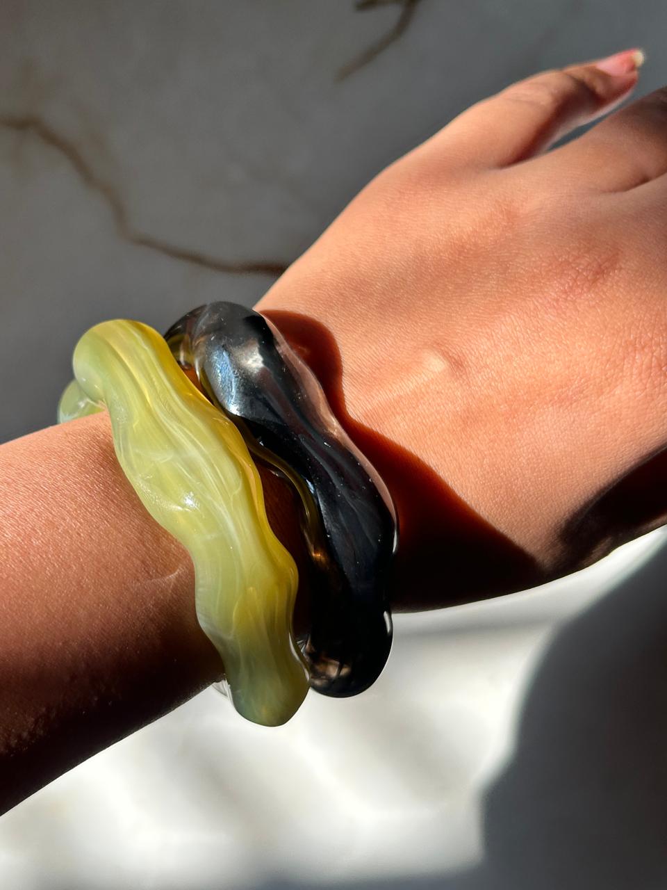 Black and Olive Marble Effect Hand Stack